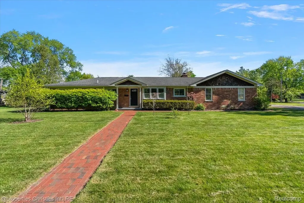 2985 Summervale Lane Bloomfield Hills City MI 48301