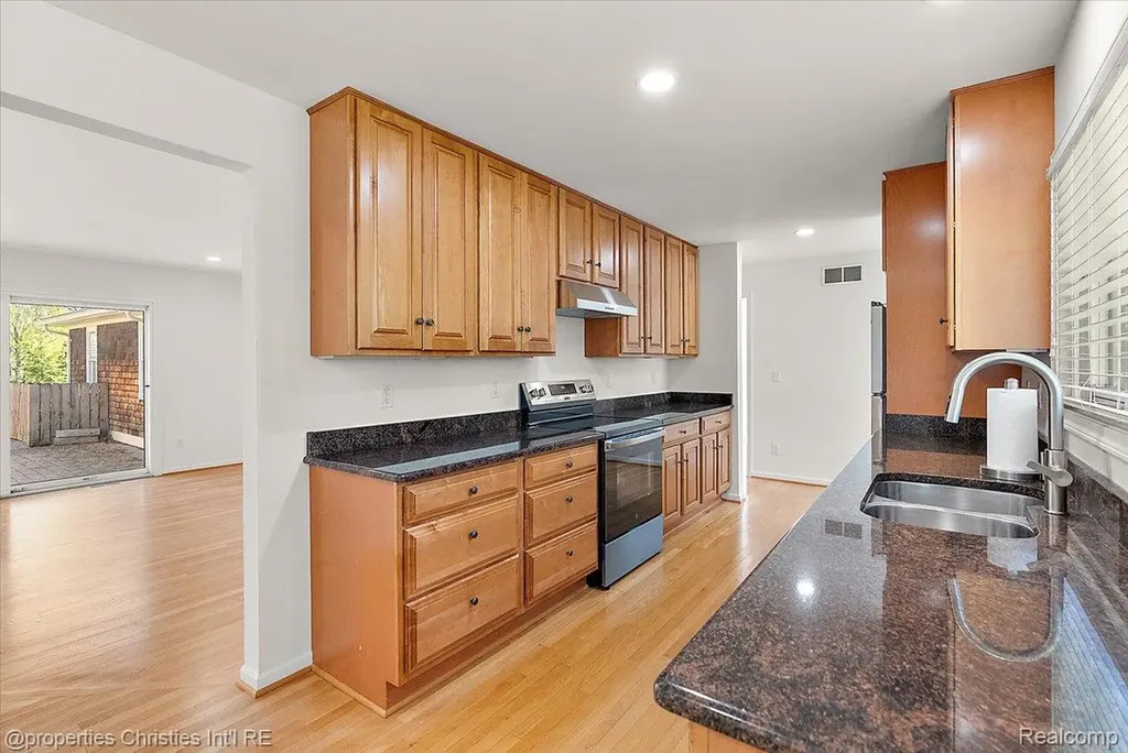 2985 Summervale Lane Bloomfield Hills City MI 48301