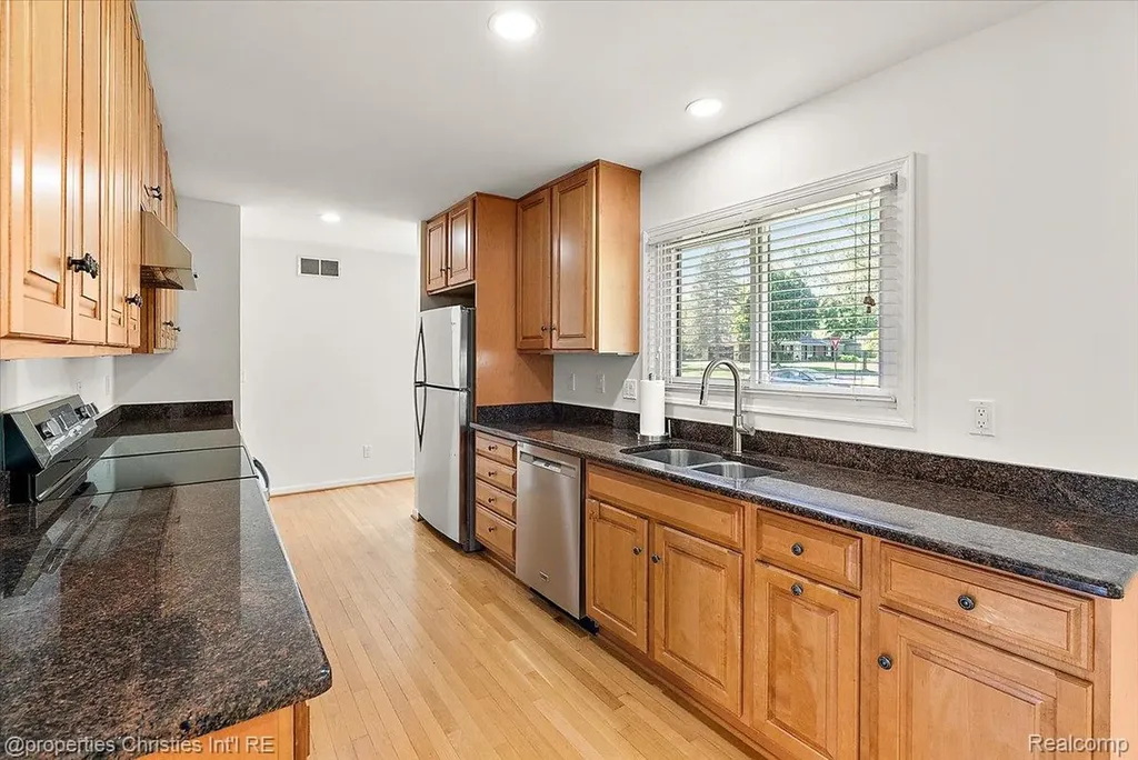 2985 Summervale Lane Bloomfield Hills City MI 48301