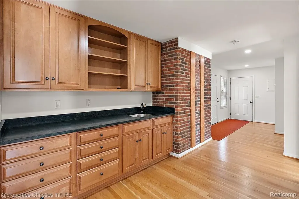 2985 Summervale Lane Bloomfield Hills City MI 48301