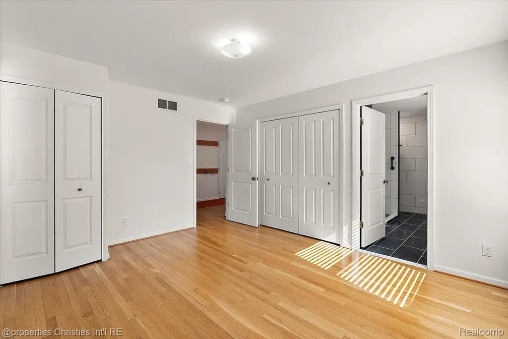 2985 Summervale Lane Bloomfield Hills City MI 48301