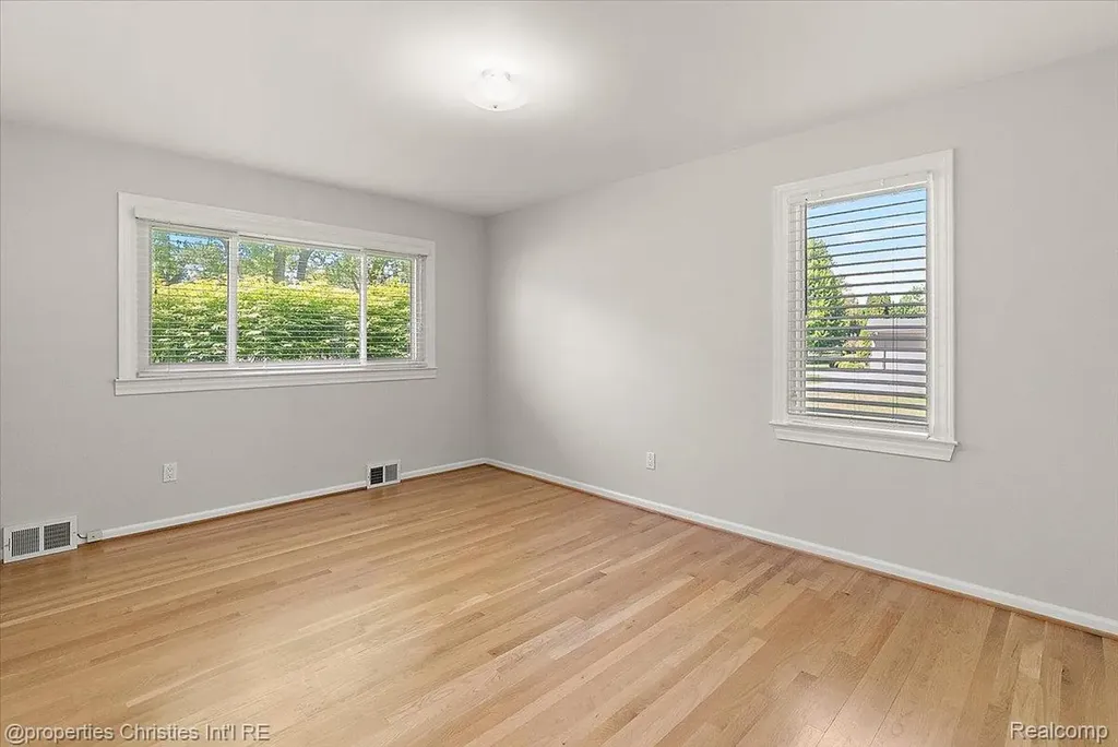 2985 Summervale Lane Bloomfield Hills City MI 48301