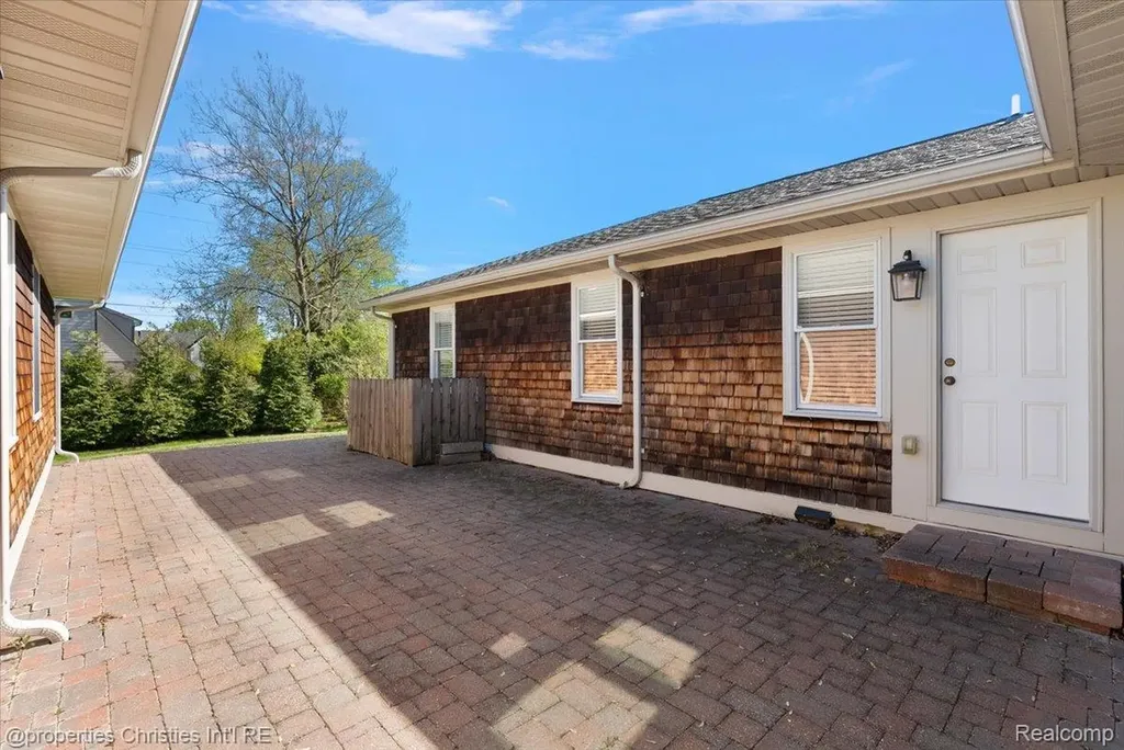 2985 Summervale Lane Bloomfield Hills City MI 48301