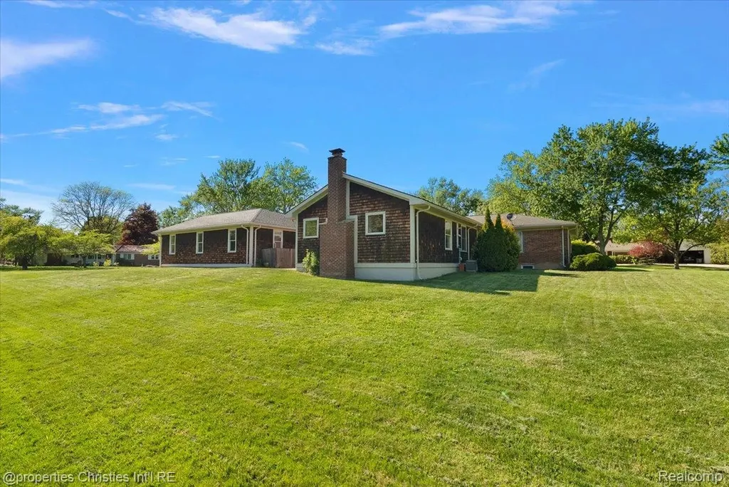2985 Summervale Lane Bloomfield Hills City MI 48301