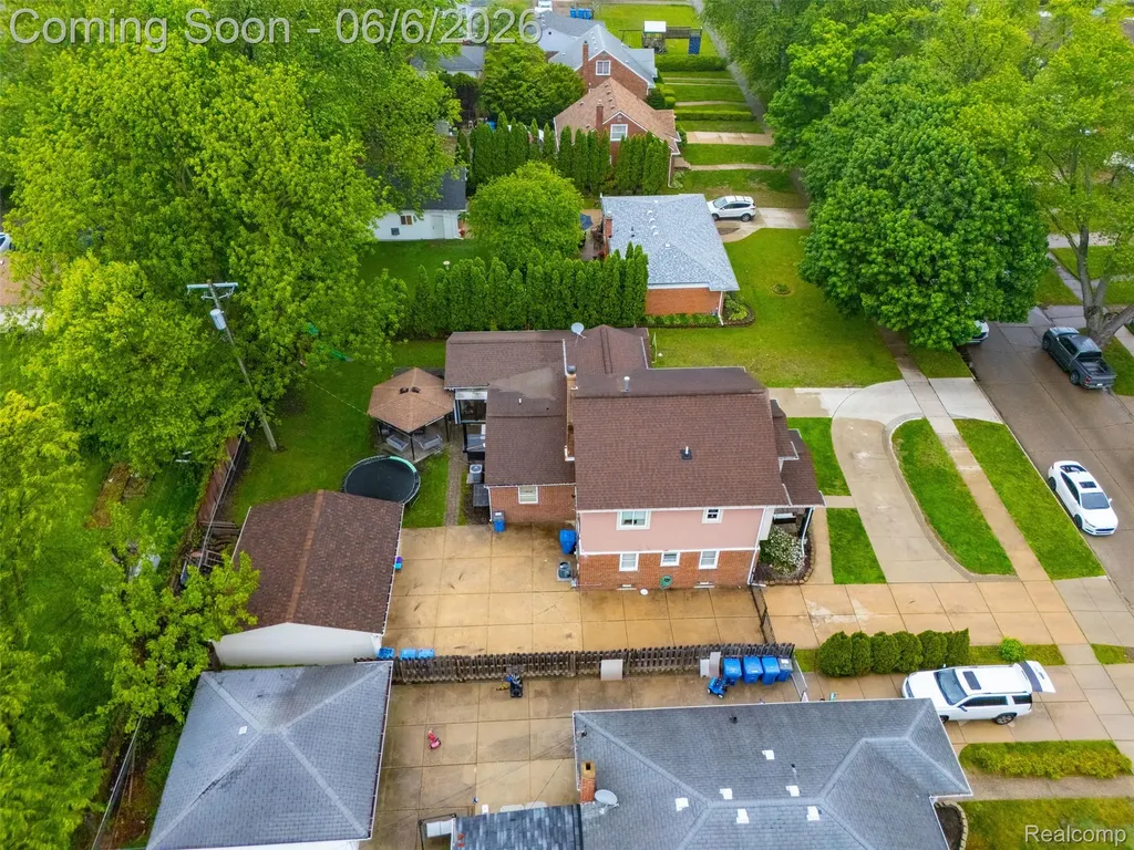 7723 Hazelton Street Dearborn Heights City MI 48127