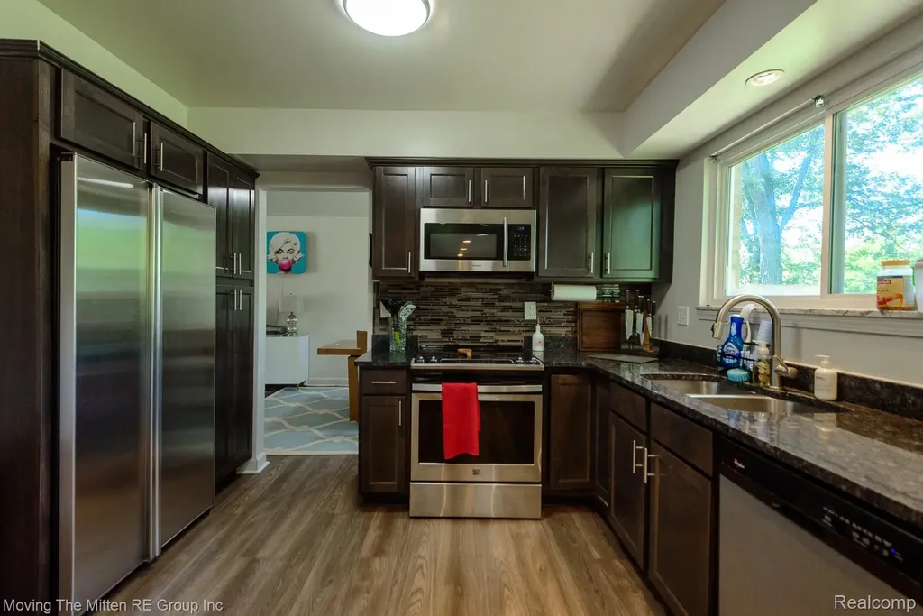23735 W Newell Circle Farmington Hills City MI 48336