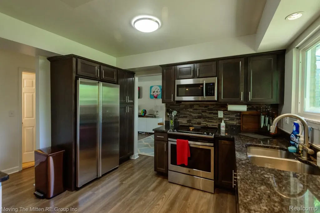 23735 W Newell Circle Farmington Hills City MI 48336
