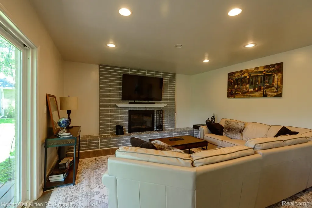 23735 W Newell Circle Farmington Hills City MI 48336