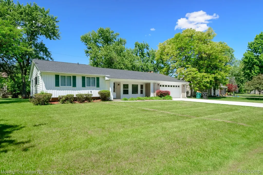 23735 W Newell Circle Farmington Hills City MI 48336