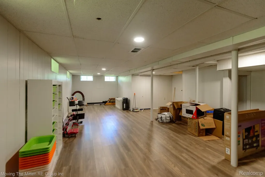 23735 W Newell Circle Farmington Hills City MI 48336