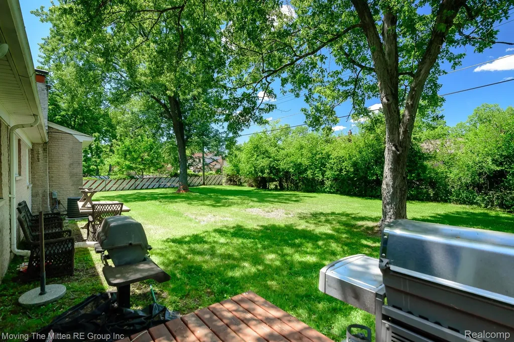 23735 W Newell Circle Farmington Hills City MI 48336