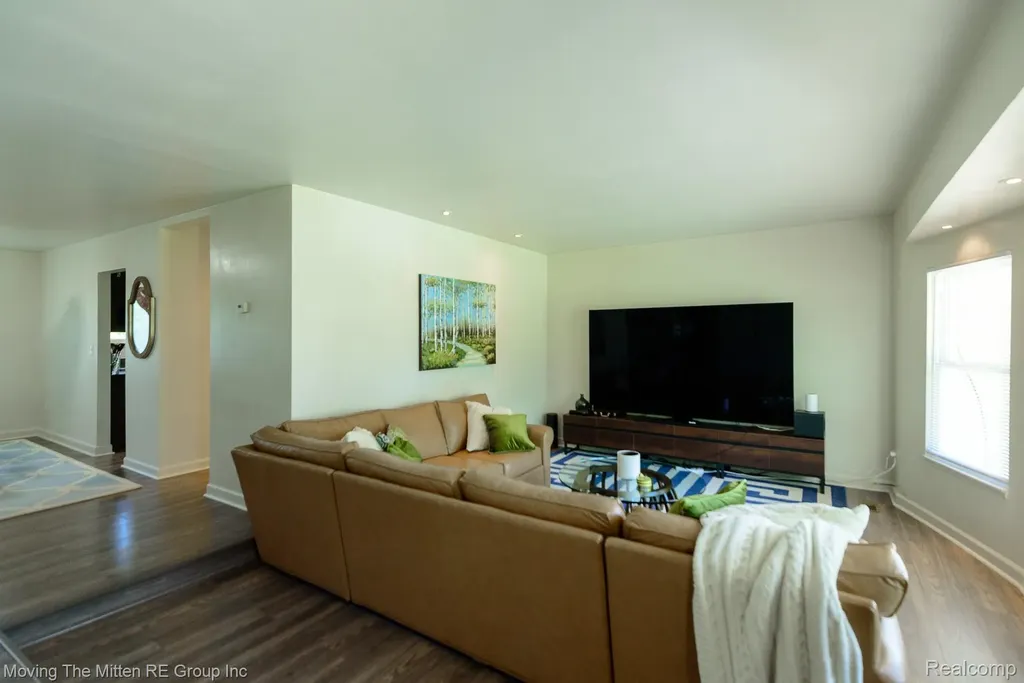 23735 W Newell Circle Farmington Hills City MI 48336