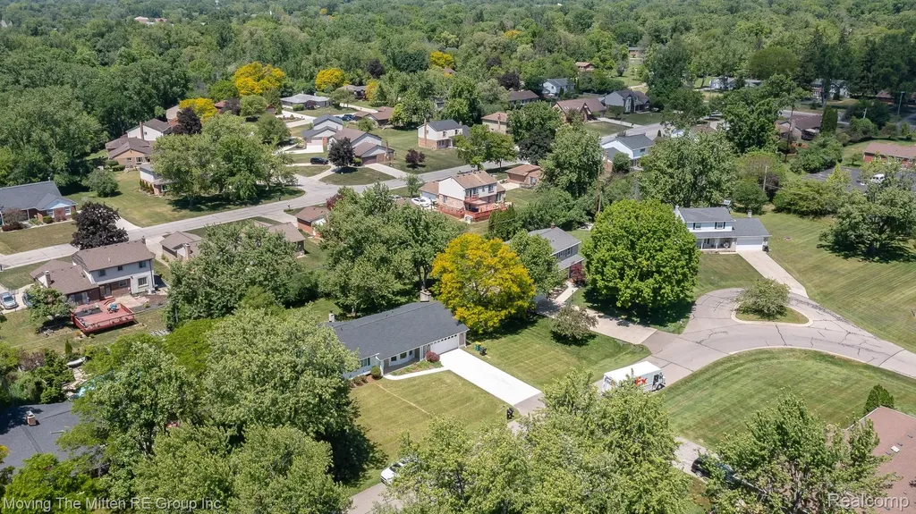 23735 W Newell Circle Farmington Hills City MI 48336