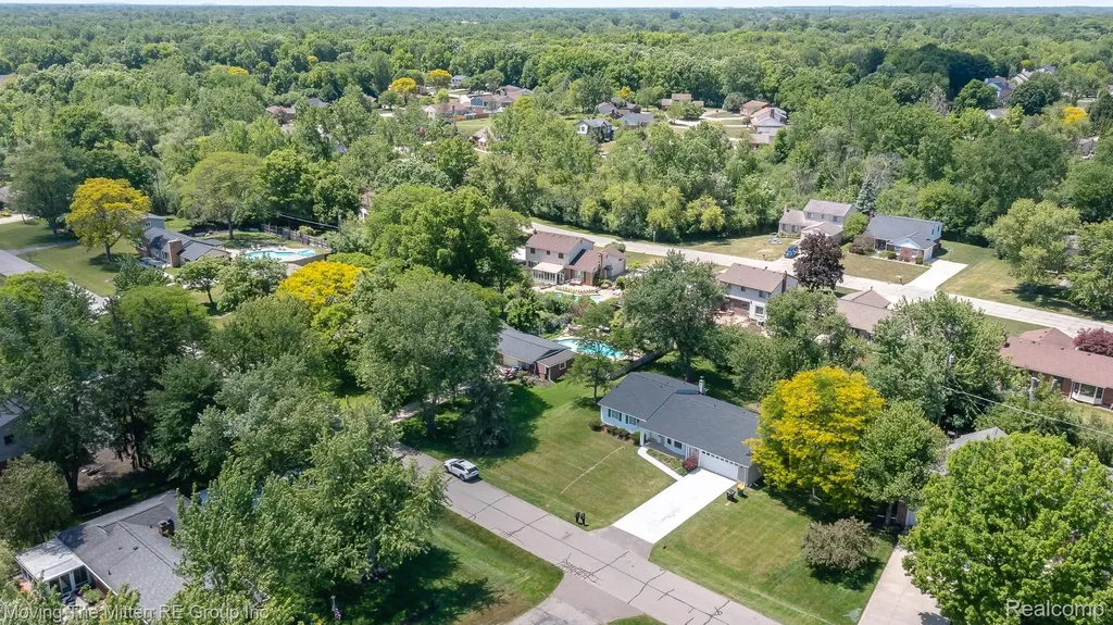 23735 W Newell Circle Farmington Hills City MI 48336