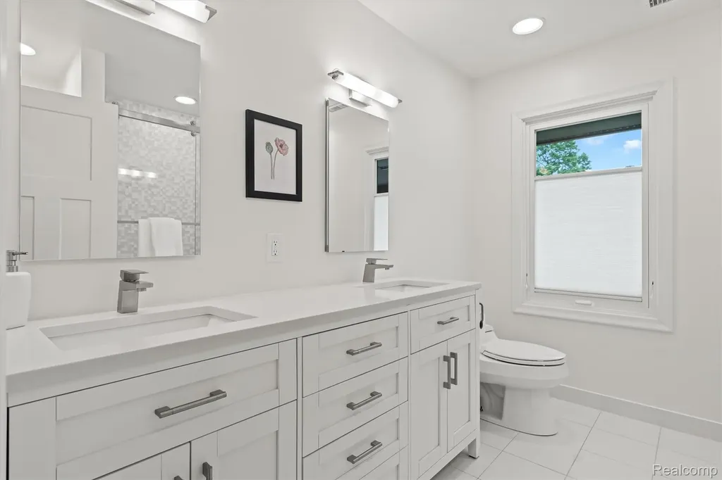 3885 Oakland Drive Bloomfield Hills City MI 48301