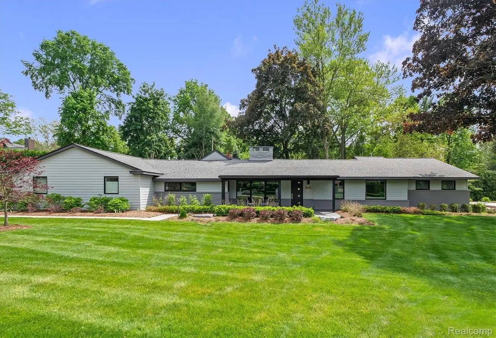 3885 Oakland Drive Bloomfield Hills City MI 48301