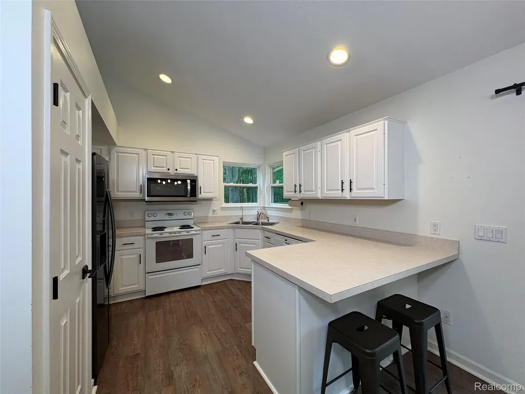 860 N Sashabaw Road Brandon Charter Township MI 48462