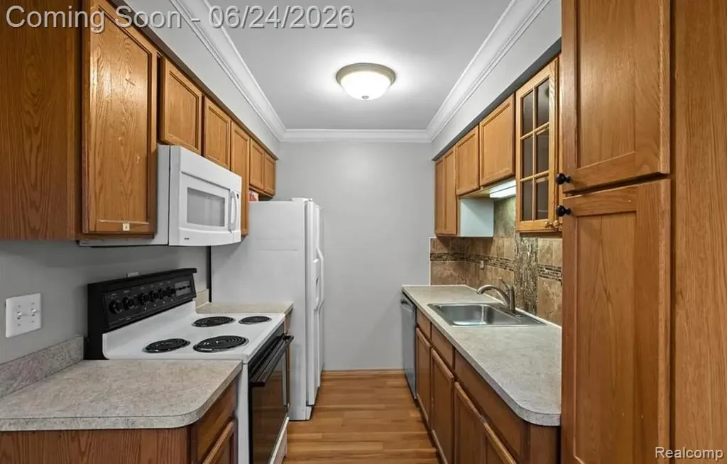 2092 Orchard Crest Street Shelby Charter Township MI 48317