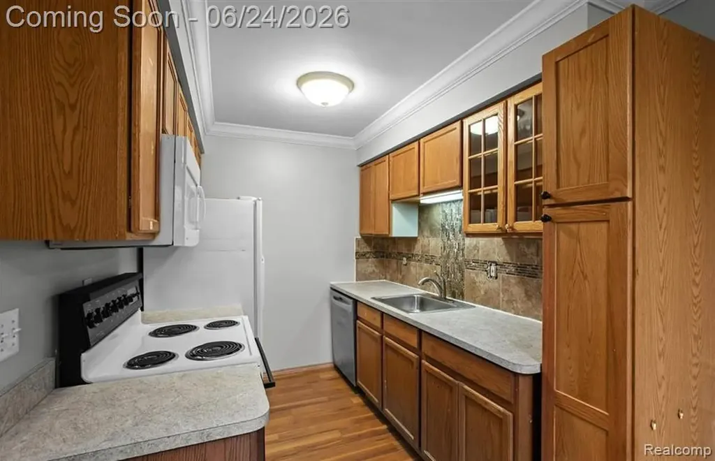 2092 Orchard Crest Street Shelby Charter Township MI 48317