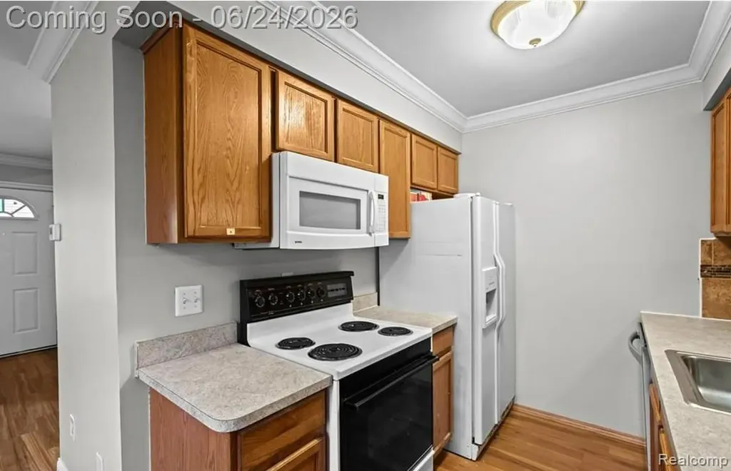 2092 Orchard Crest Street Shelby Charter Township MI 48317