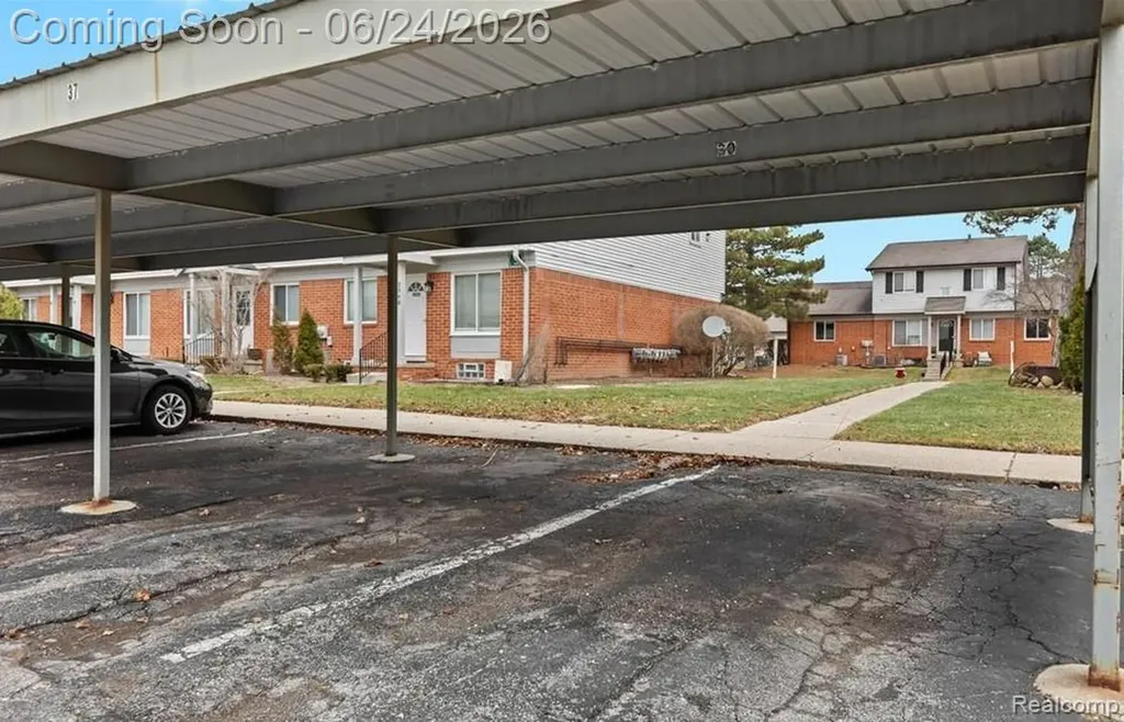 2092 Orchard Crest Street Shelby Charter Township MI 48317