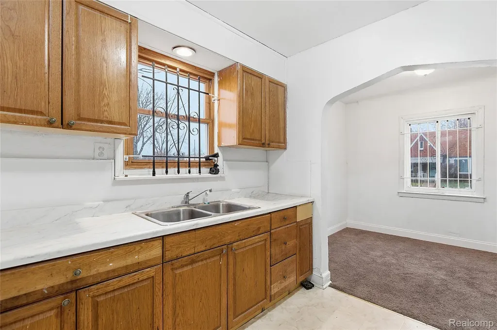 11391 Saint Marys Street Detroit City MI 48227