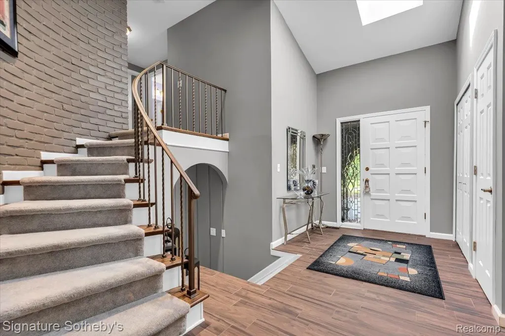 2538 Red Fox Trail Drive Troy City MI 48098