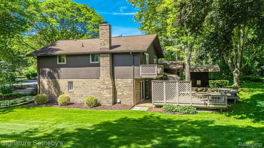 2538 Red Fox Trail Drive Troy City MI 48098