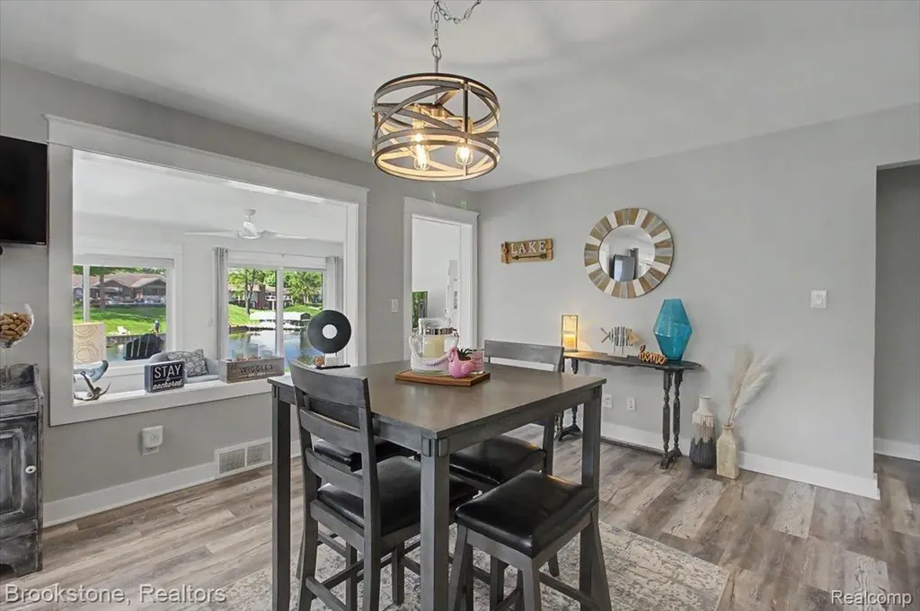 3378 Kingsway Drive Highland Charter Township MI 48356
