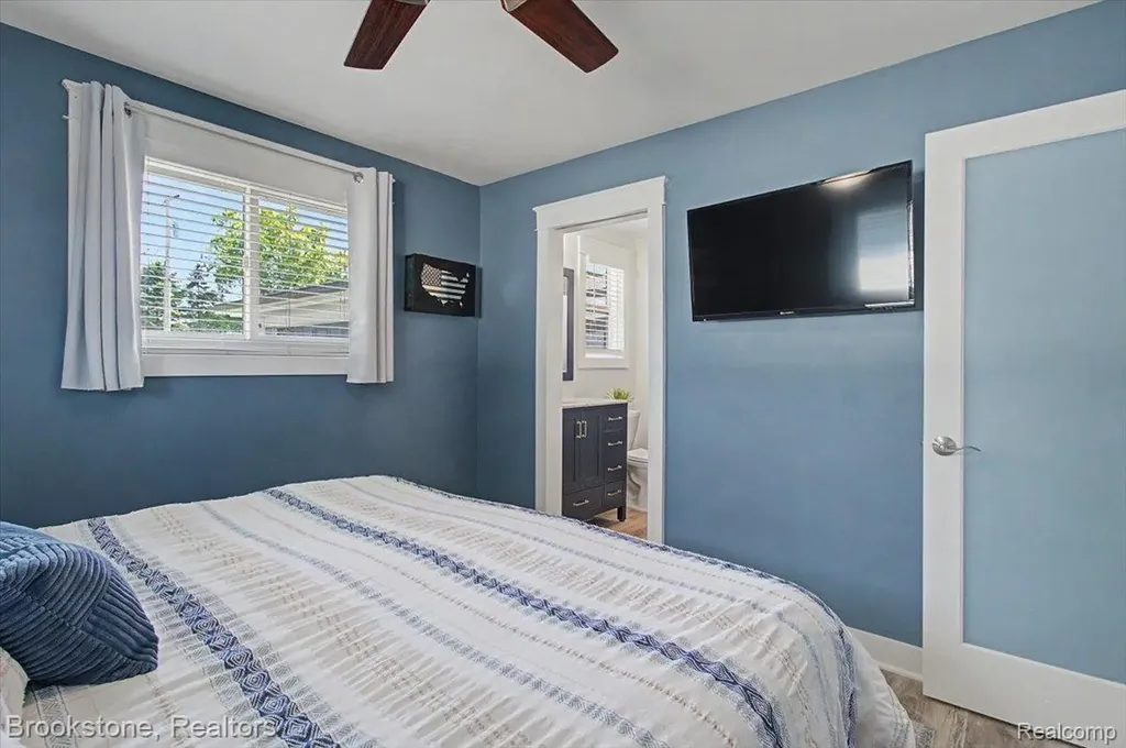 3378 Kingsway Drive Highland Charter Township MI 48356