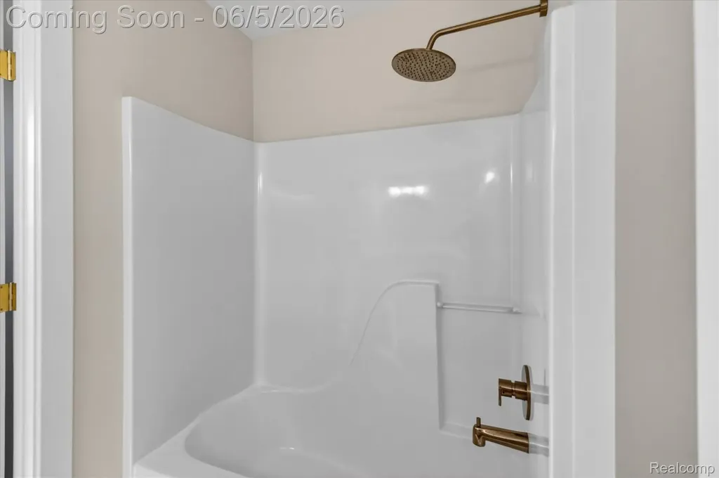 3901 Highlander Way W Pittsfield Charter Township MI 48108