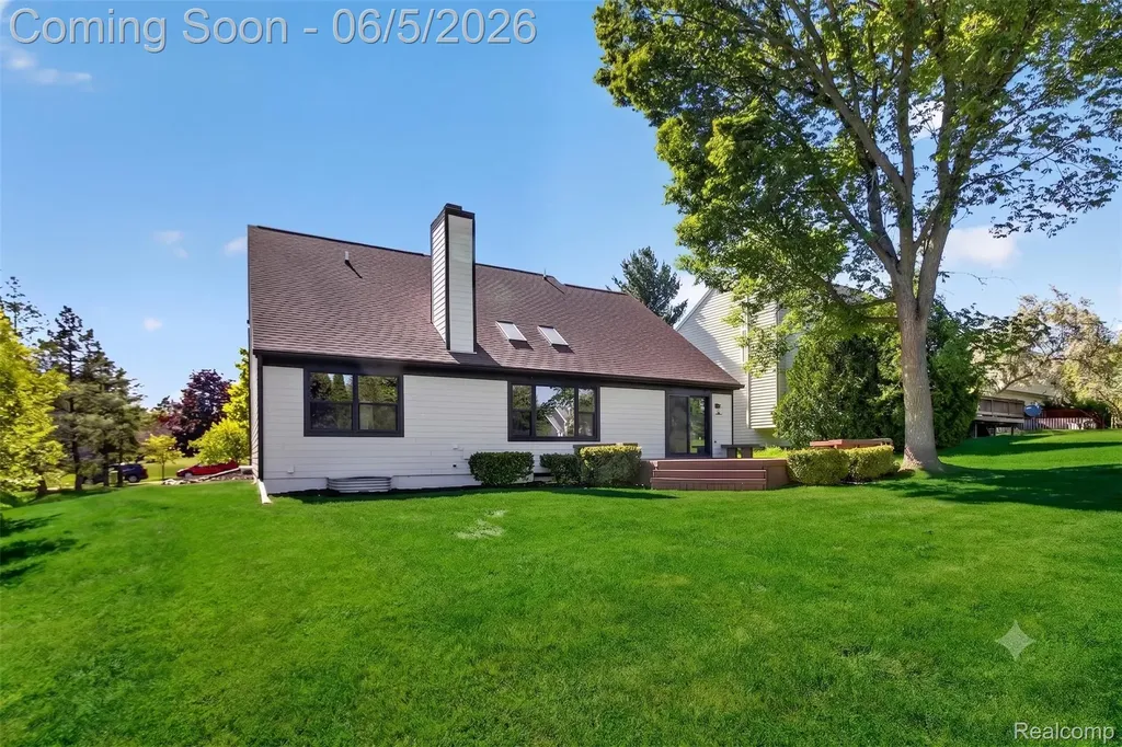 3901 Highlander Way W Pittsfield Charter Township MI 48108