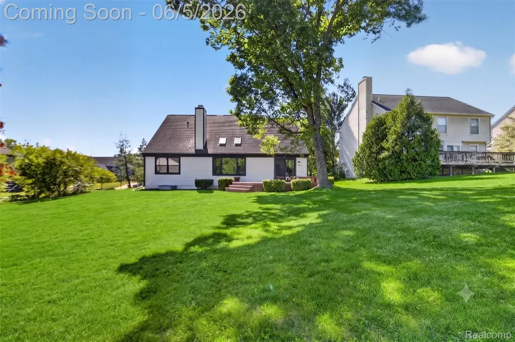 3901 Highlander Way W Pittsfield Charter Township MI 48108