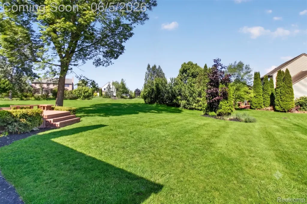 3901 Highlander Way W Pittsfield Charter Township MI 48108
