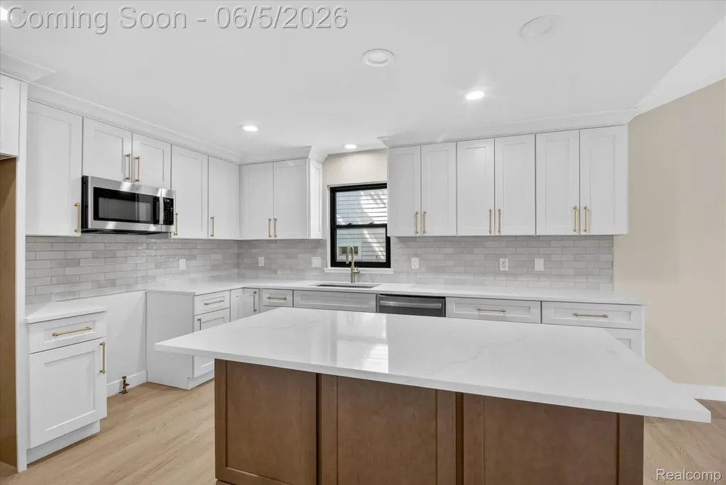 3901 Highlander Way W Pittsfield Charter Township MI 48108