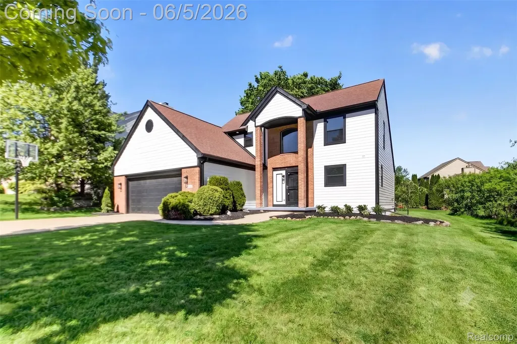 3901 Highlander Way W Pittsfield Charter Township MI 48108