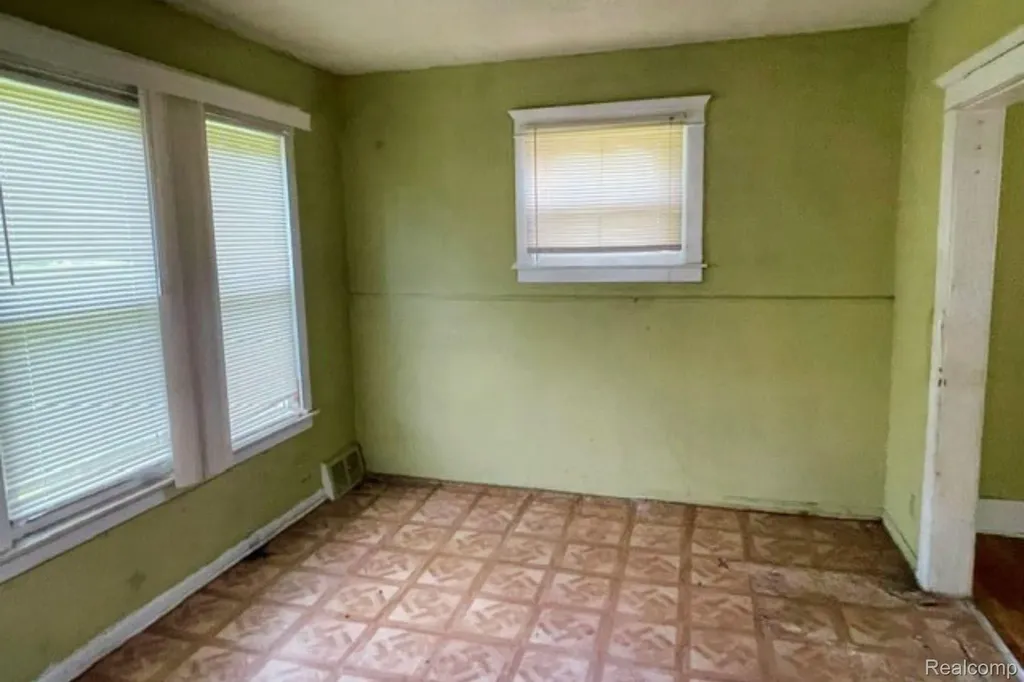 8091 Kenney Street Detroit City MI 48234