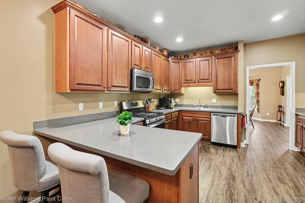 63 Burniah Lane Orion Charter Township MI 48362