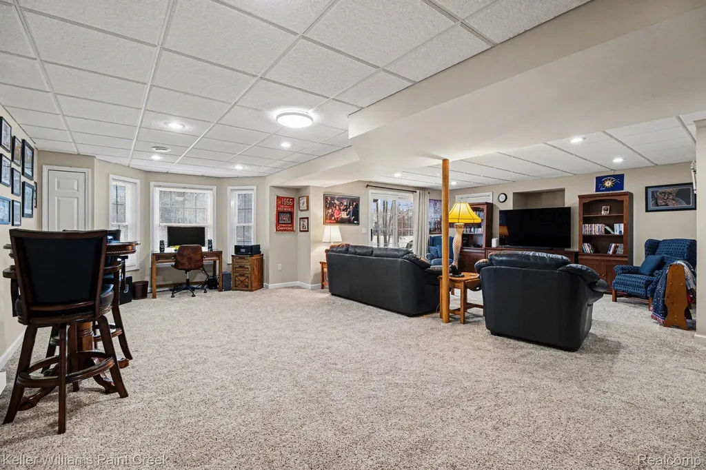 63 Burniah Lane Orion Charter Township MI 48362