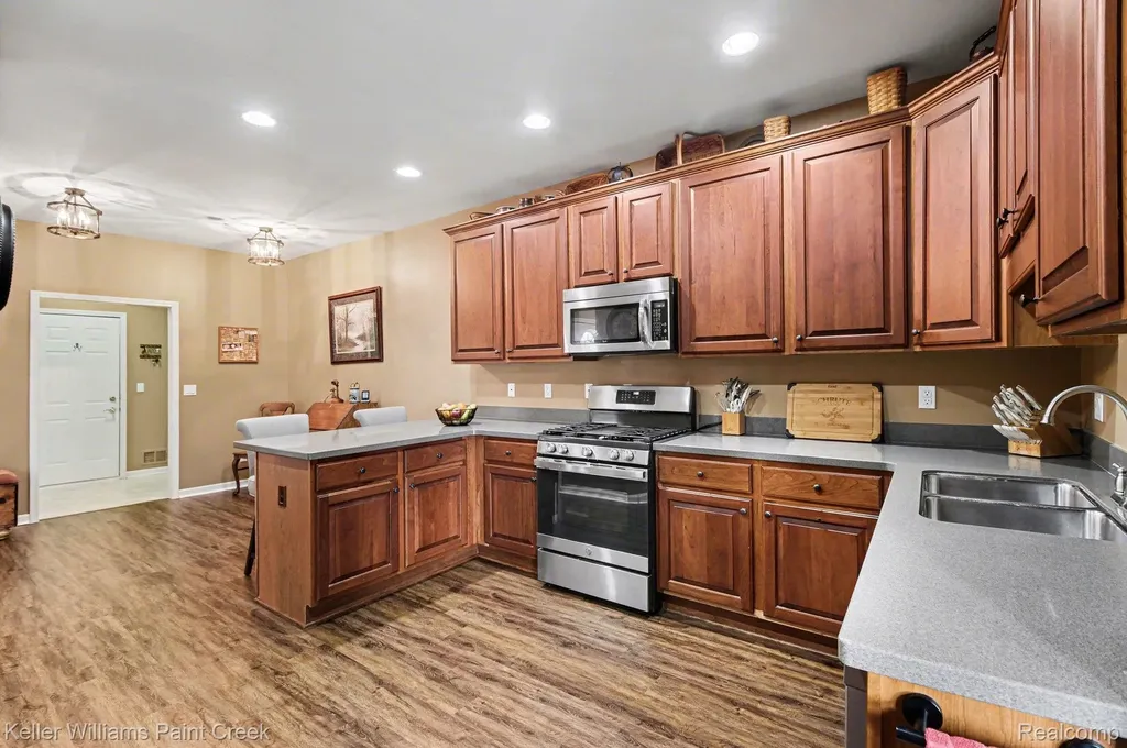 63 Burniah Lane Orion Charter Township MI 48362