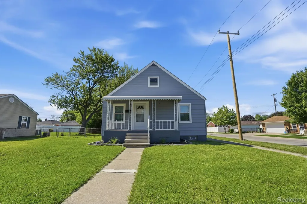 13181 Peach Street Southgate City MI 48195