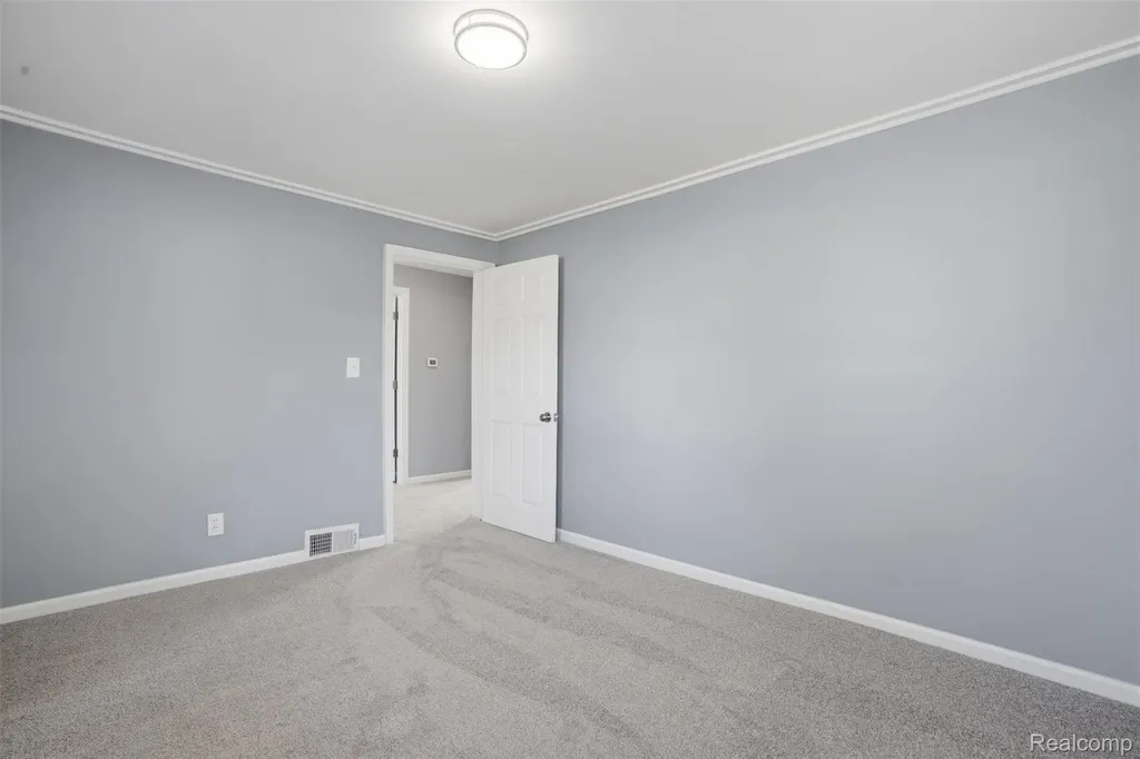 13181 Peach Street Southgate City MI 48195