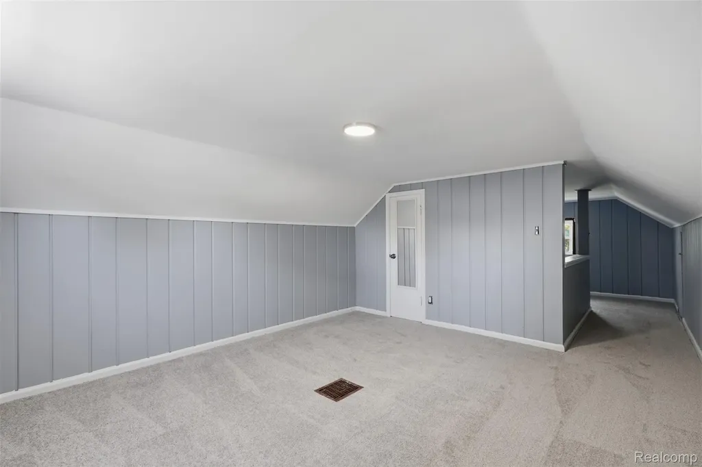 13181 Peach Street Southgate City MI 48195