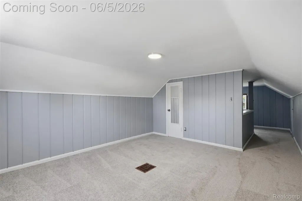 13181 Peach Street Southgate City MI 48195