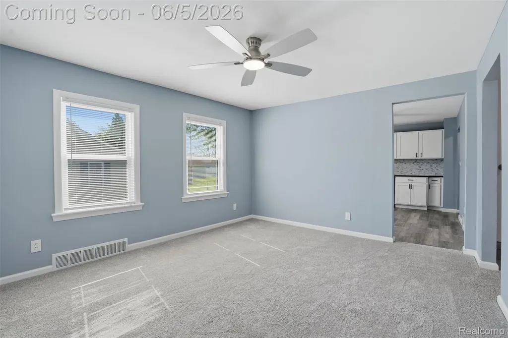 13181 Peach Street Southgate City MI 48195