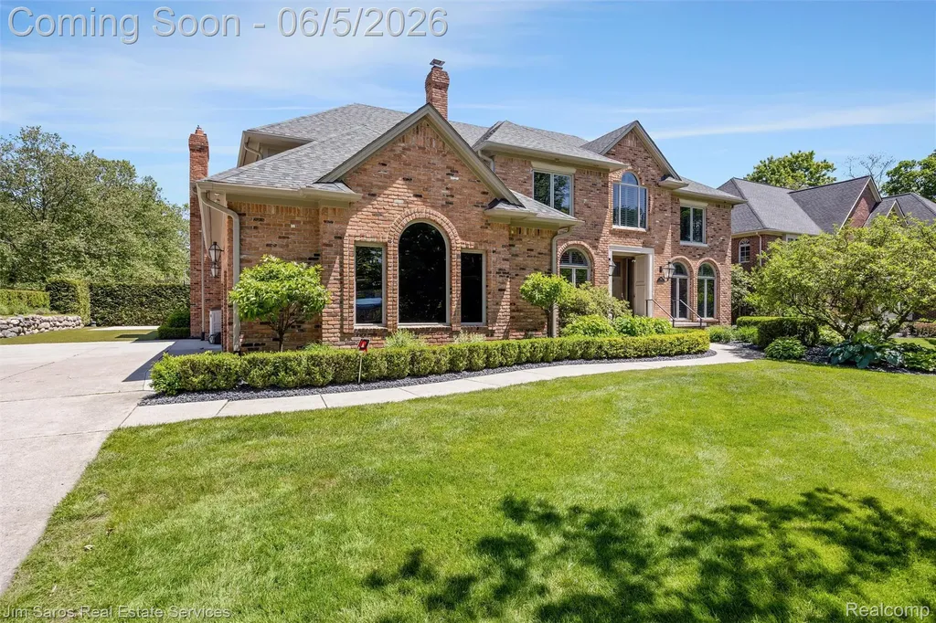 910 Edgemont Park Grosse Pointe Park City MI 48230