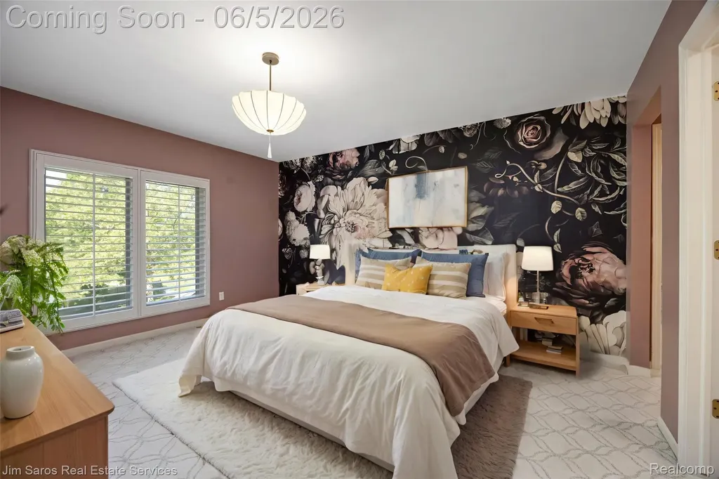910 Edgemont Park Grosse Pointe Park City MI 48230