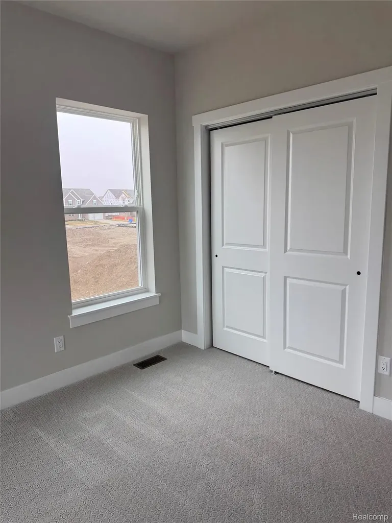 2417 Provencal Drive Commerce Charter Township MI 48382