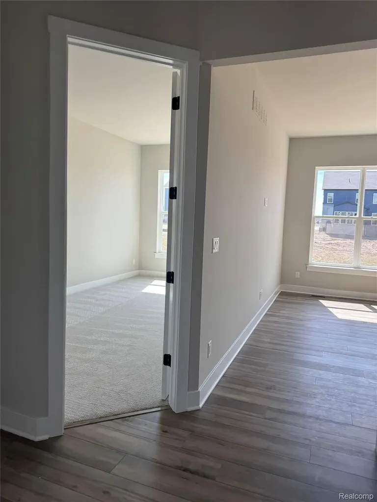 2417 Provencal Drive Commerce Charter Township MI 48382
