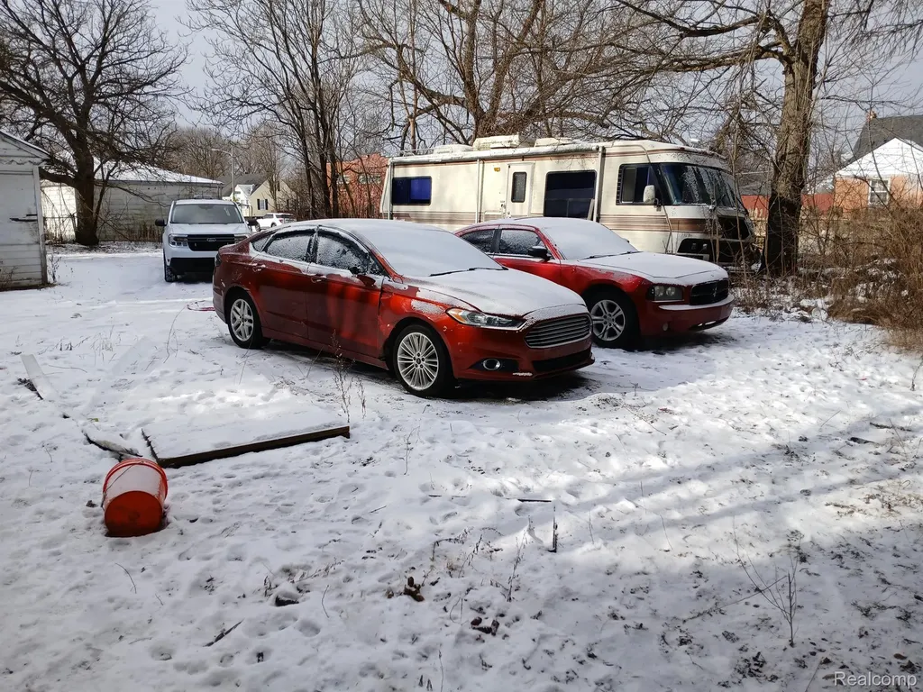 17435 Waltham Street Detroit City MI 48205